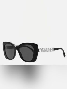 CHANEL 5422 Black Sunglasses with Crystal-Accent Temples